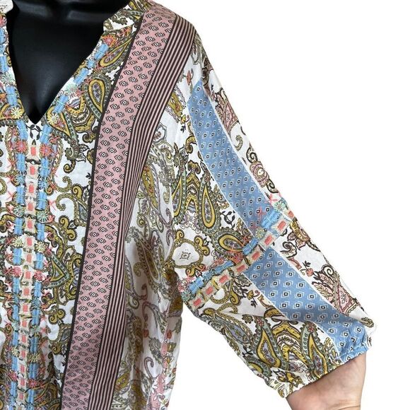 New Directions Curvy Pink Floral Embroidered Tunic - Picture 4 of 11